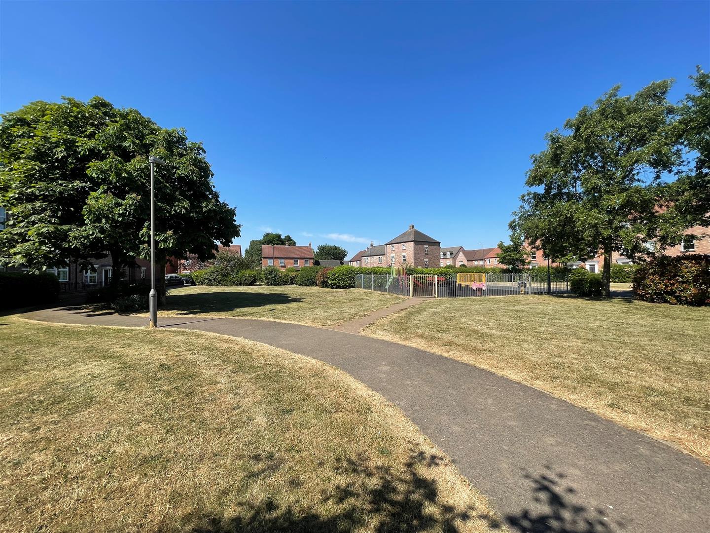 Station Road Thirsk and Northallerton Estate Agents, house and